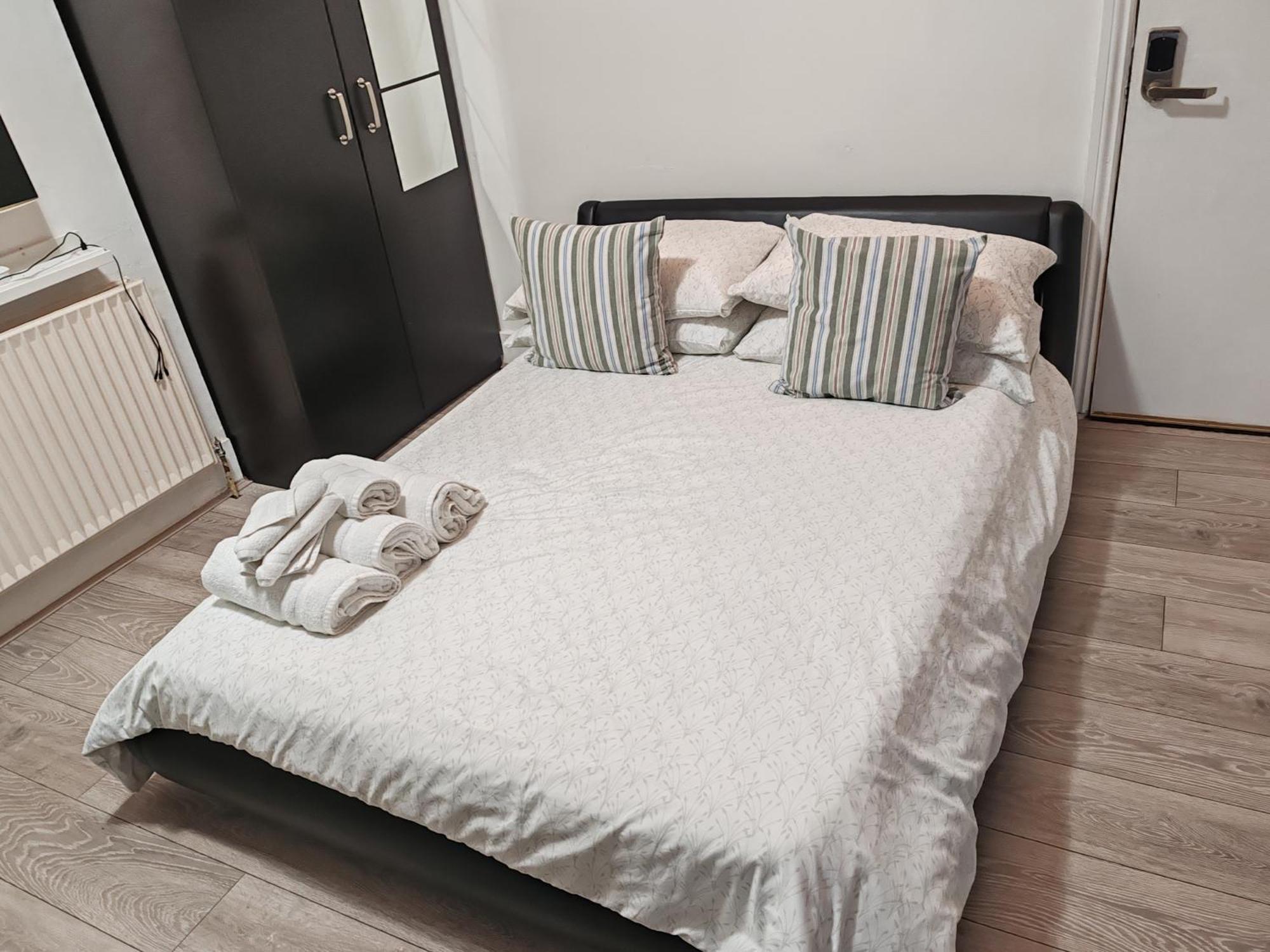 Kilburn High Road Studio Apartments Londyn Zewnętrze zdjęcie